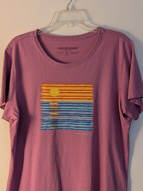 Life Is Good Pink Crusher Cotton Tee with Sunset Stripe Xlarge